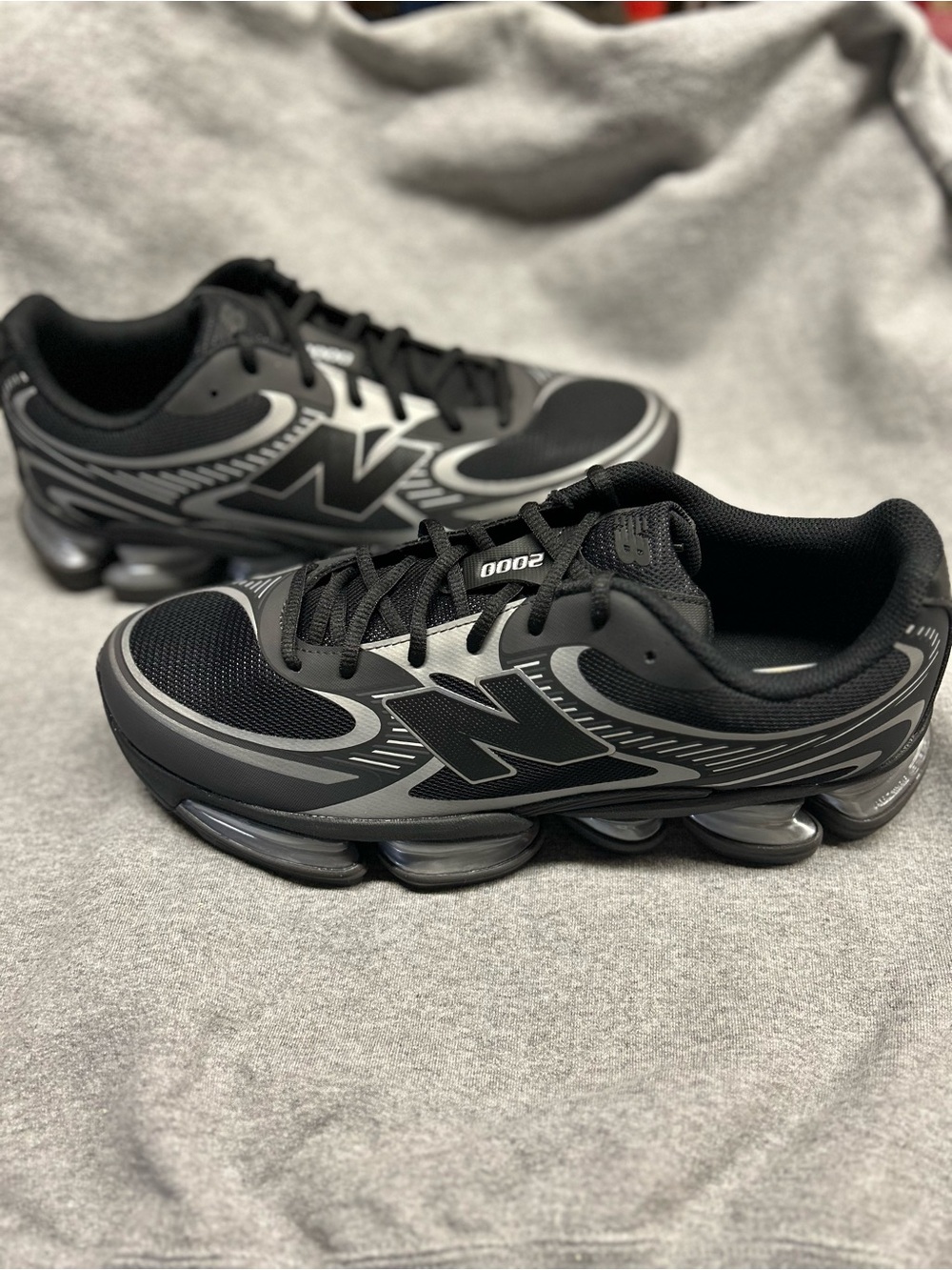 *NIB* New Balance Abzorb 2000 Black-Silver Metallic U20008LL Men Sz 12